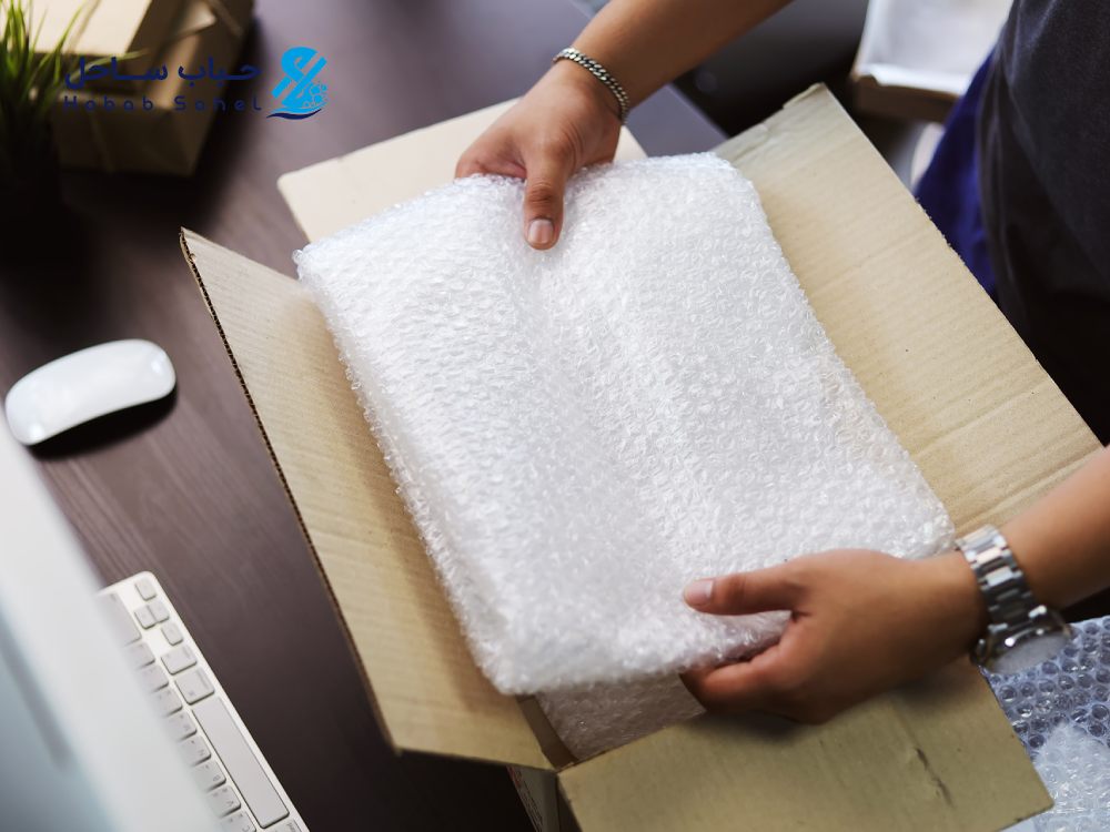 آیا نایلون حبابدار برای بسته‌ بندی لوازم آرایشی مناسب است؟